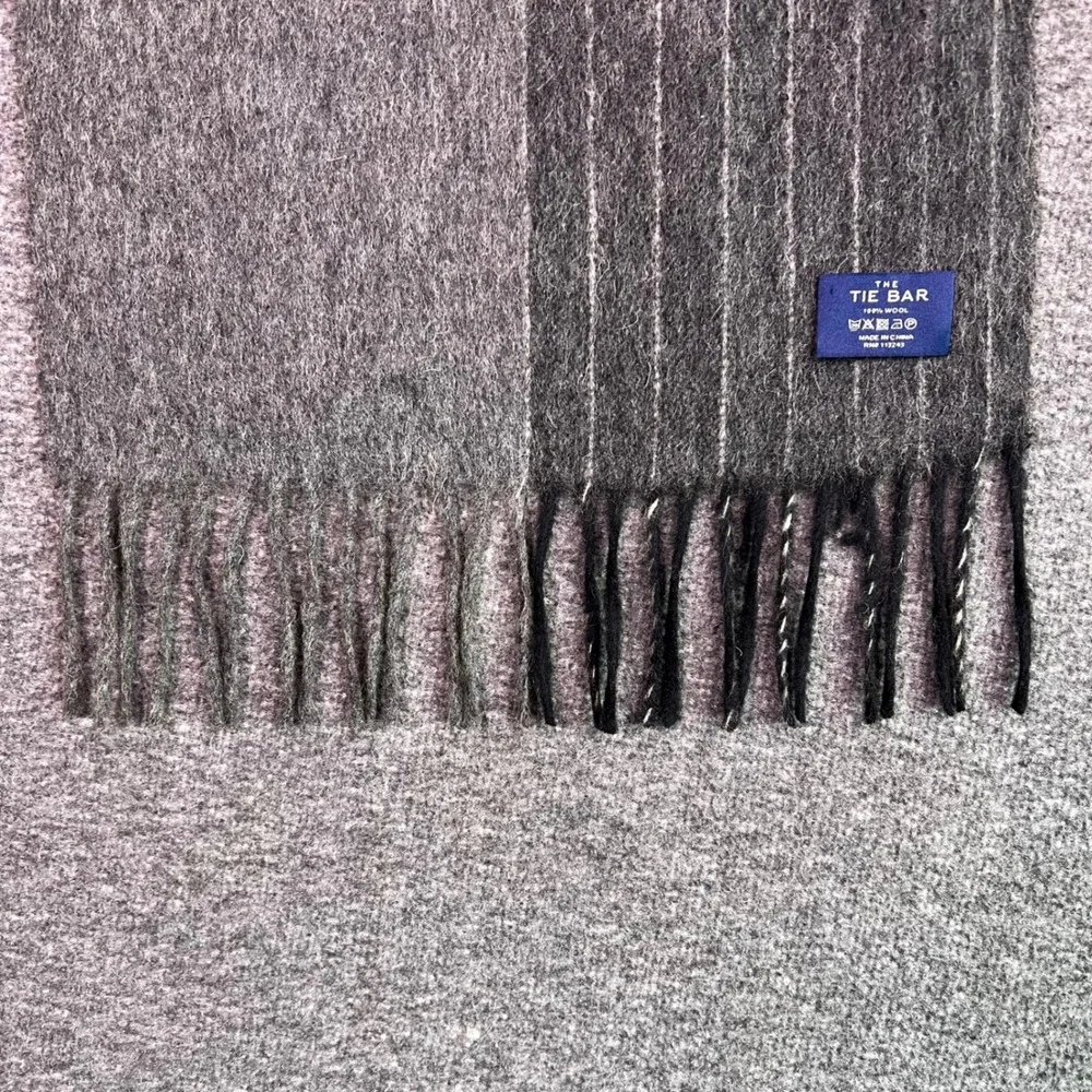 The Tie Bar Gray Pinstripe 100% Wool Scarf Fringe Winter Outdoor Dressy Business